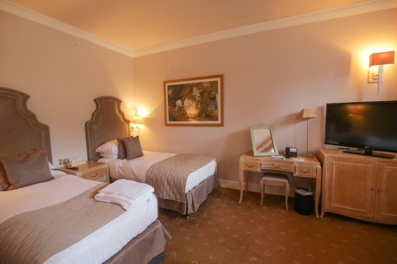 Tracy Park Hotel & Country Club Doynton Bagian luar foto