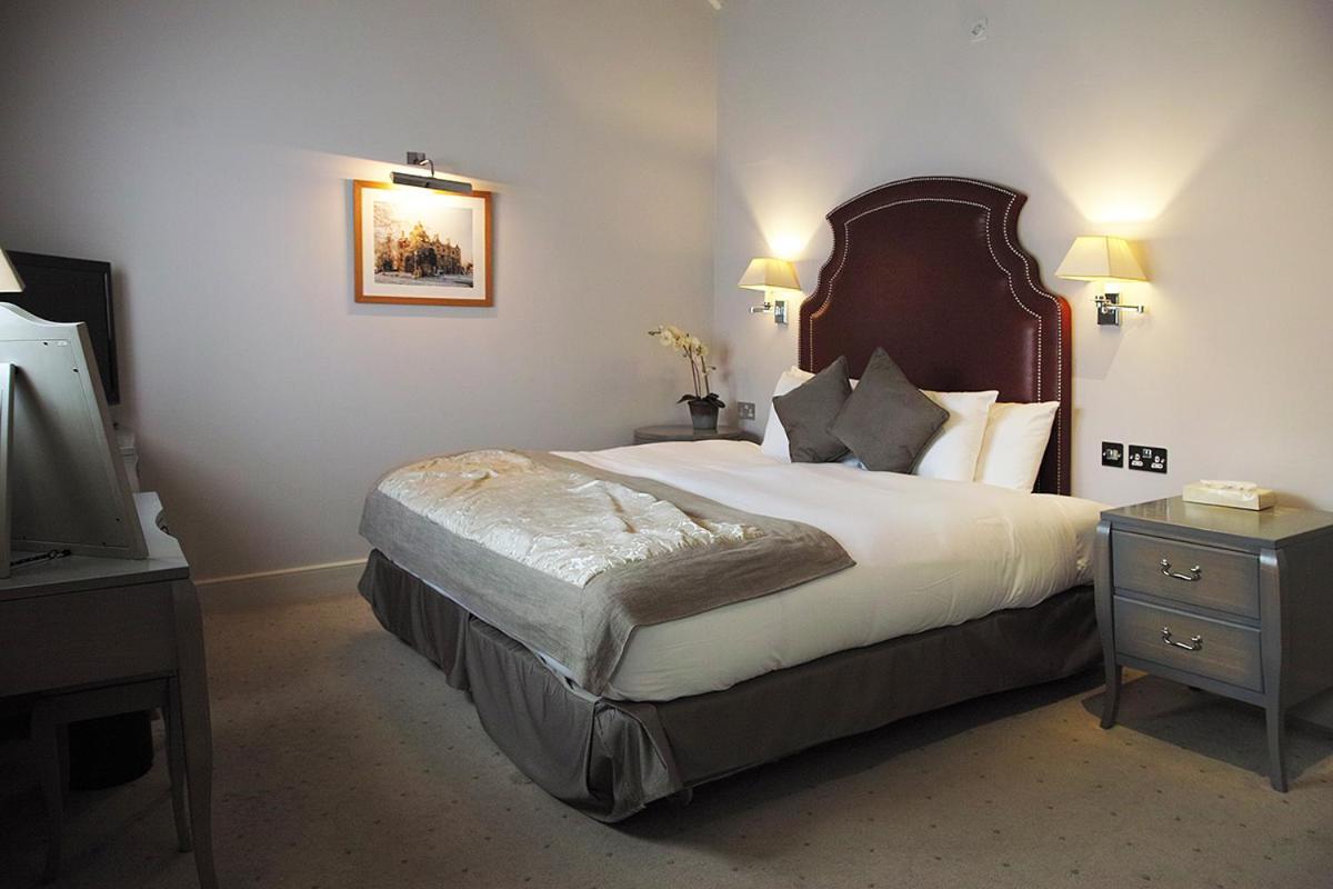 Tracy Park Hotel & Country Club Doynton Bagian luar foto