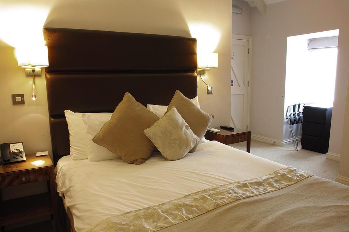 Tracy Park Hotel & Country Club Doynton Bagian luar foto